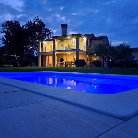 Apartments Villa Sotlar With Pool Umag Exterior foto