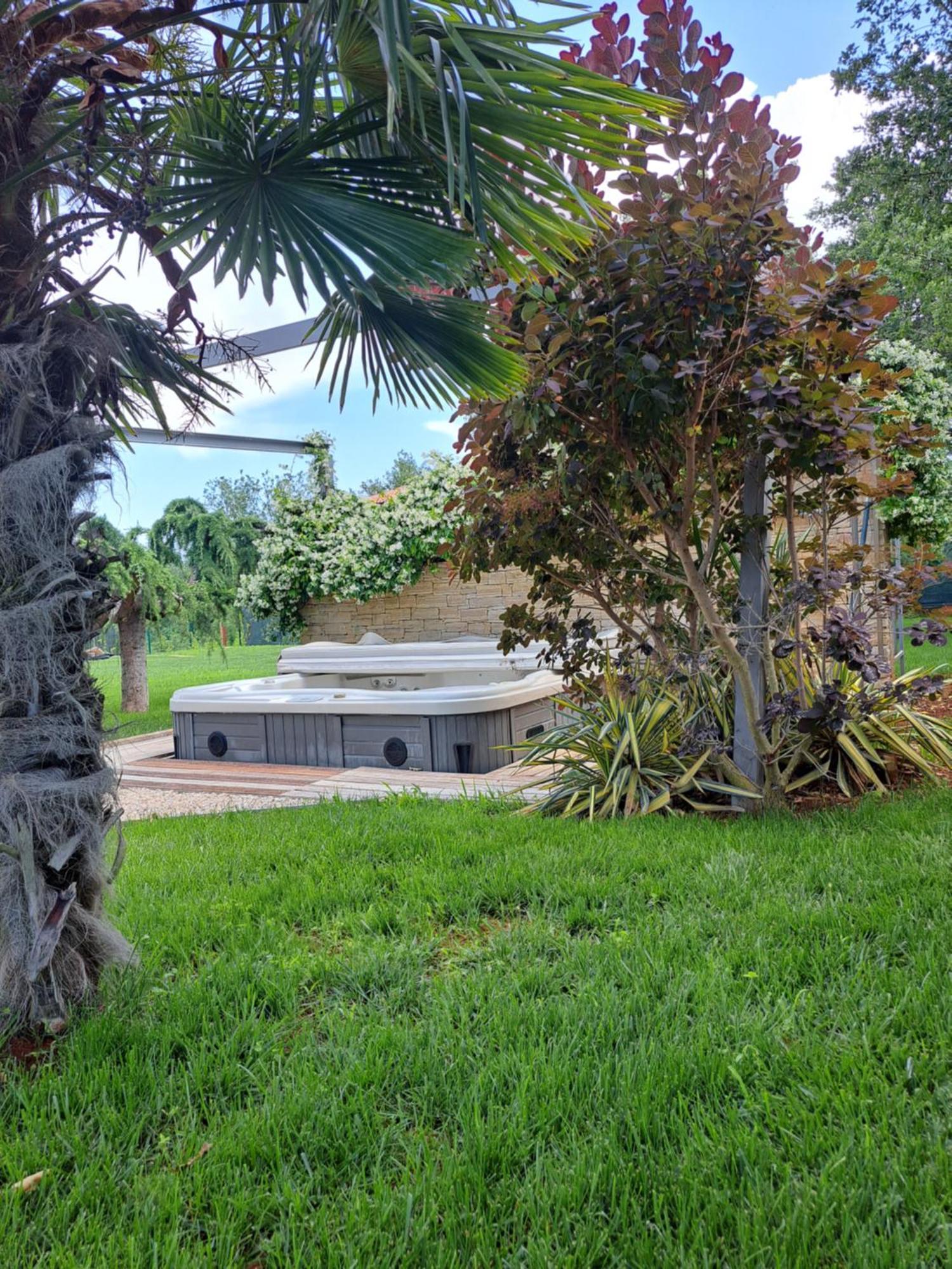 Apartments Villa Sotlar With Pool Umag Exterior foto