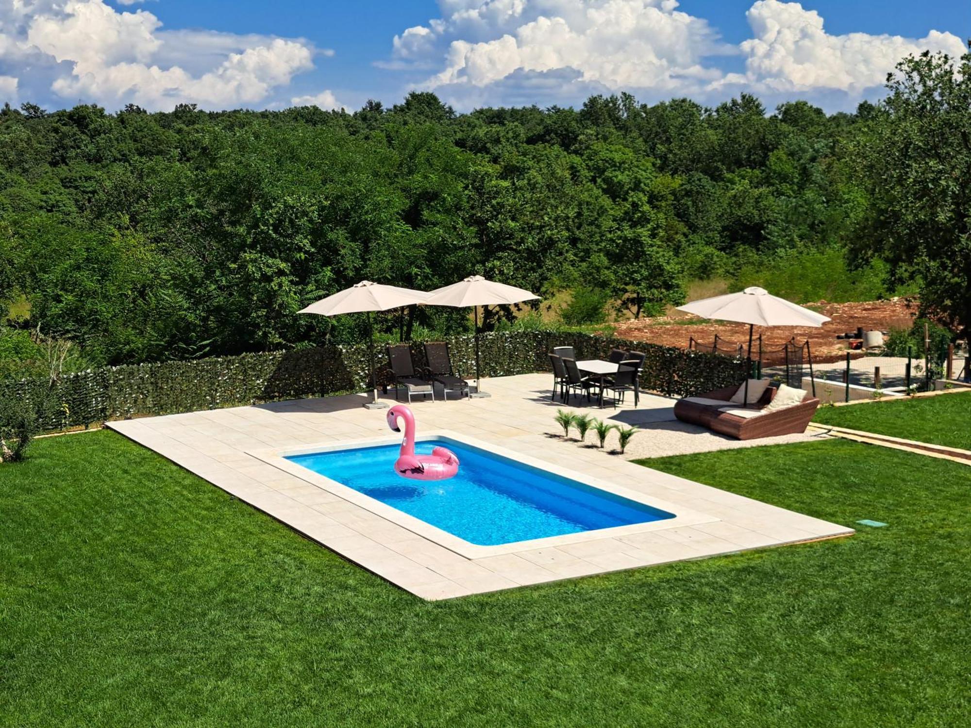 Apartments Villa Sotlar With Pool Umag Exterior foto